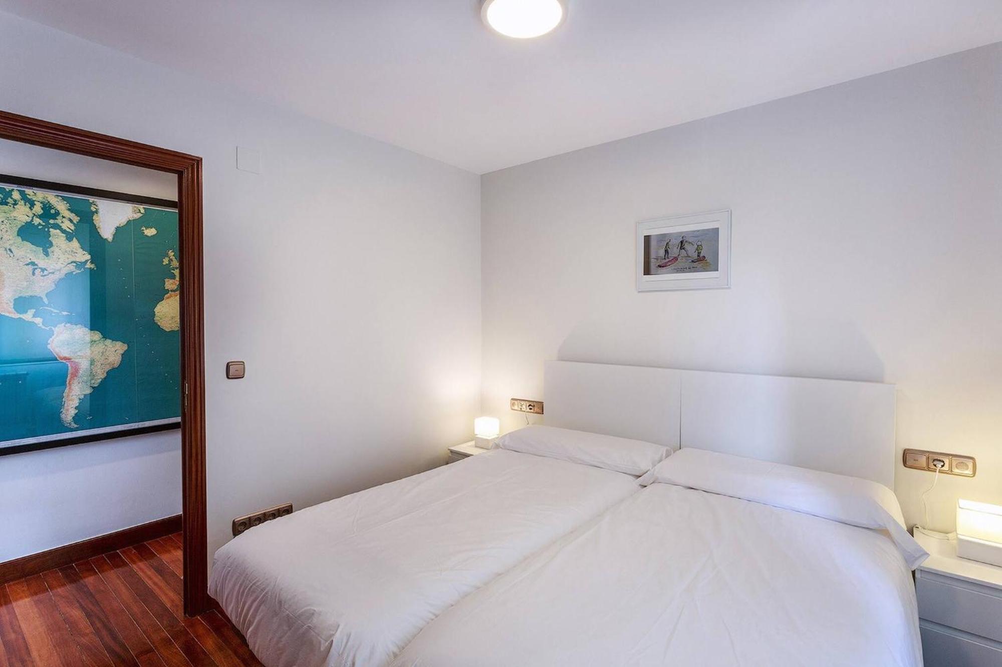 Apartamento CASA DAMATXO - De Luxe, Terracita, Espacioso, Ideal familia y parejas&1 minuto a la Playa Zarautz Exterior foto